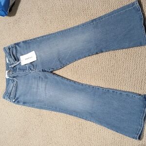 New with tags Frame Le One Crop Mini Boot